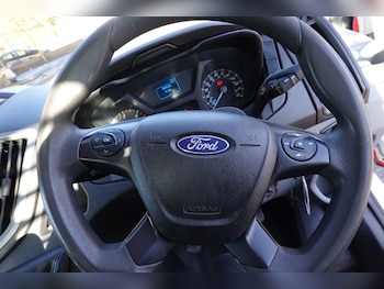 Used Ford Transit 2019 for sale - 79439323: Photo