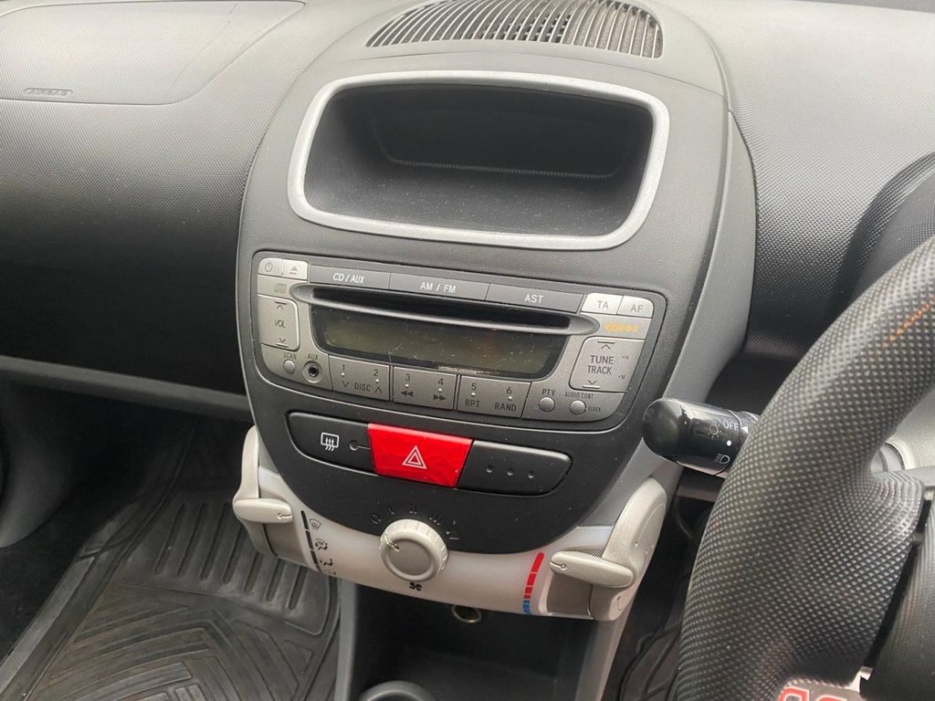 Used Peugeot 107 2006 for sale - 76552036: Photo 12