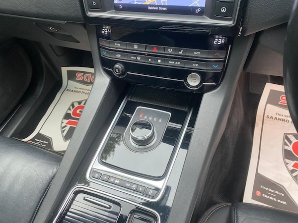 Used Jaguar F-Pace 2017 for sale - 76223980: Photo 15