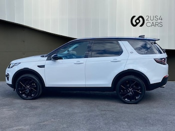 Used Land Rover Discovery Sport 2017 for sale - 76386169: Photo