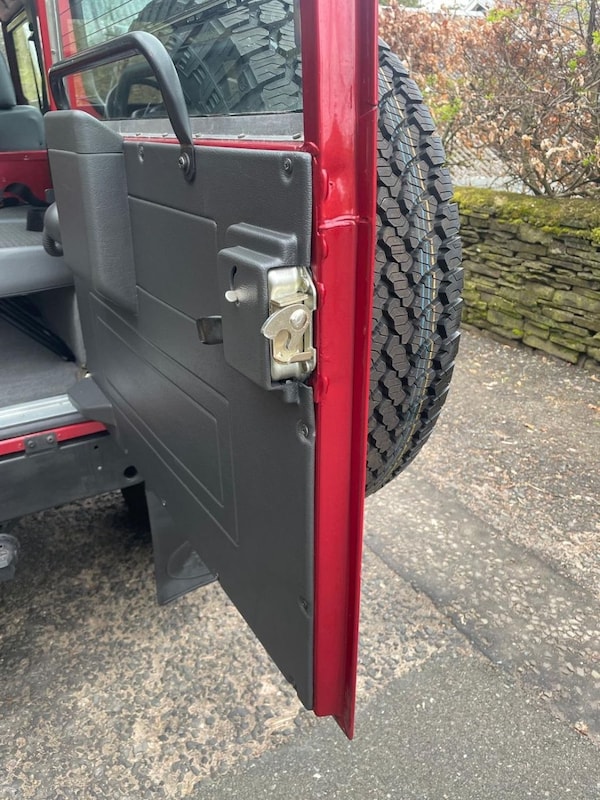 Used Land Rover Defender 90 1997 for sale - 75473592: Photo 20