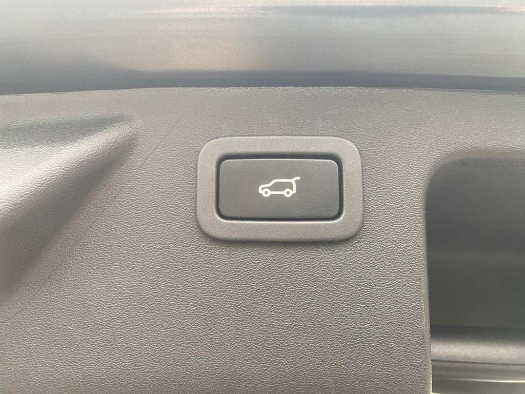 Used Land Rover Discovery Sport 2017 for sale - 76309392: Photo 20