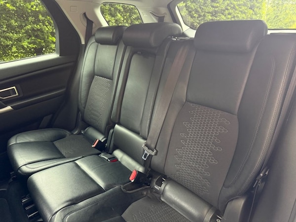 Used Land Rover Discovery Sport 2016 for sale - 74833781: Photo 11