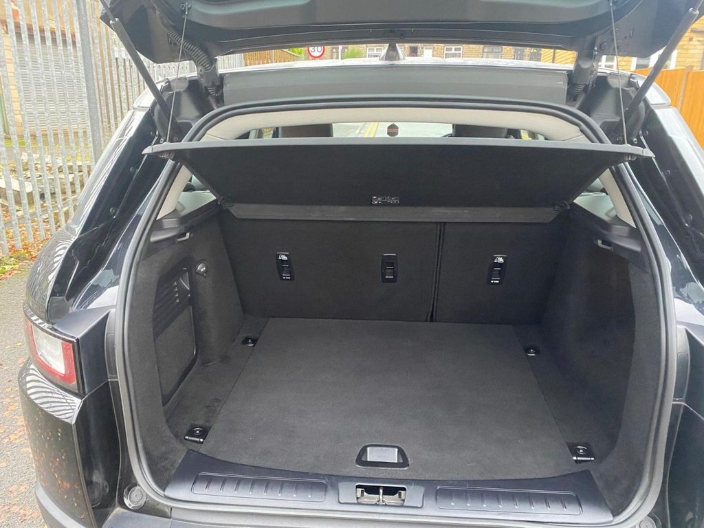 Used Land Rover Range Rover Evoque 2018 for sale - 76686396: Photo 17