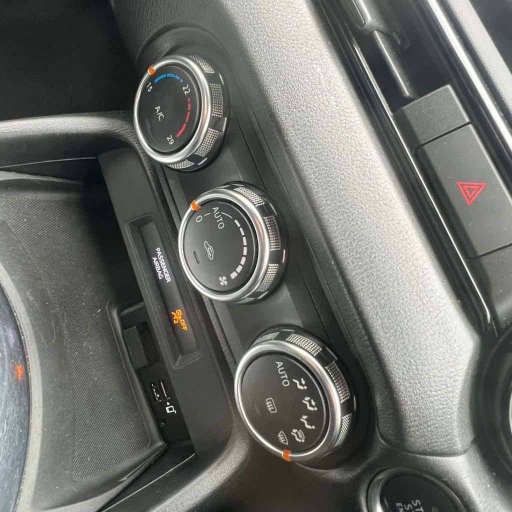 Used Mazda MX-5 2016 for sale - 77880010: Photo 20