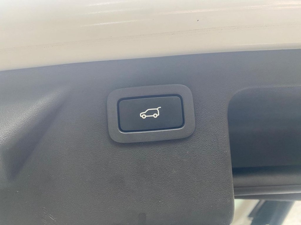 Used Land Rover Discovery Sport 2017 for sale - 76559039: Photo 18