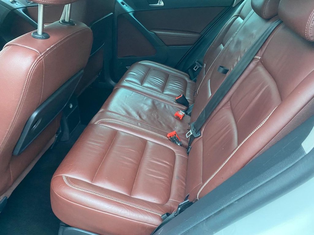 Used Volkswagen Tiguan 2010 for sale - 76977499: Photo 9