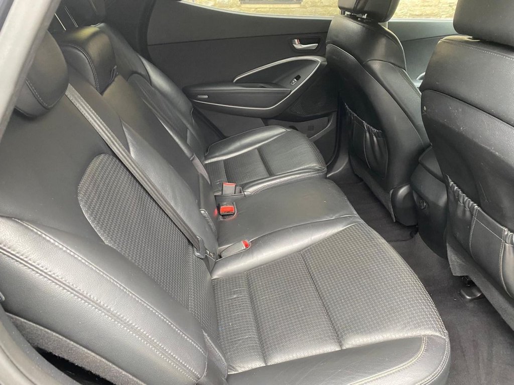 Used Hyundai Santa Fe 2013 for sale - 76210206: Photo 11