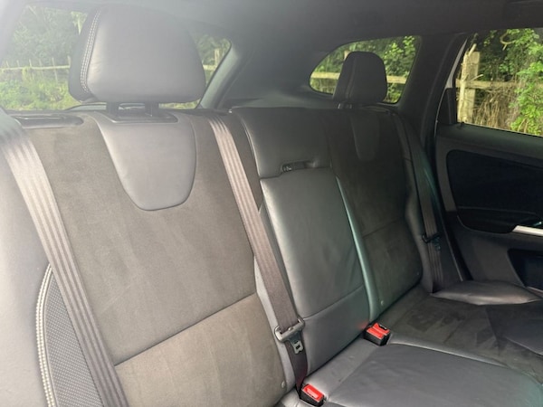 Used Volvo XC60 2015 for sale - 75533832: Photo 16