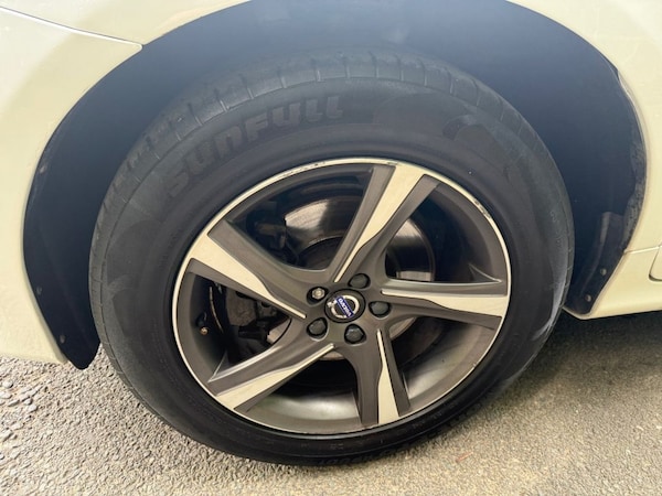 Used Volvo XC60 2015 for sale - 75533832: Photo 24