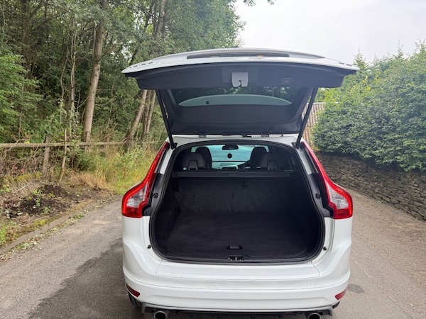 Used Volvo XC60 2015 for sale - 75533832: Photo 9