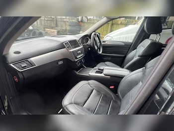 Used Mercedes-Benz M Class 2014 for sale - 76429875: Photo