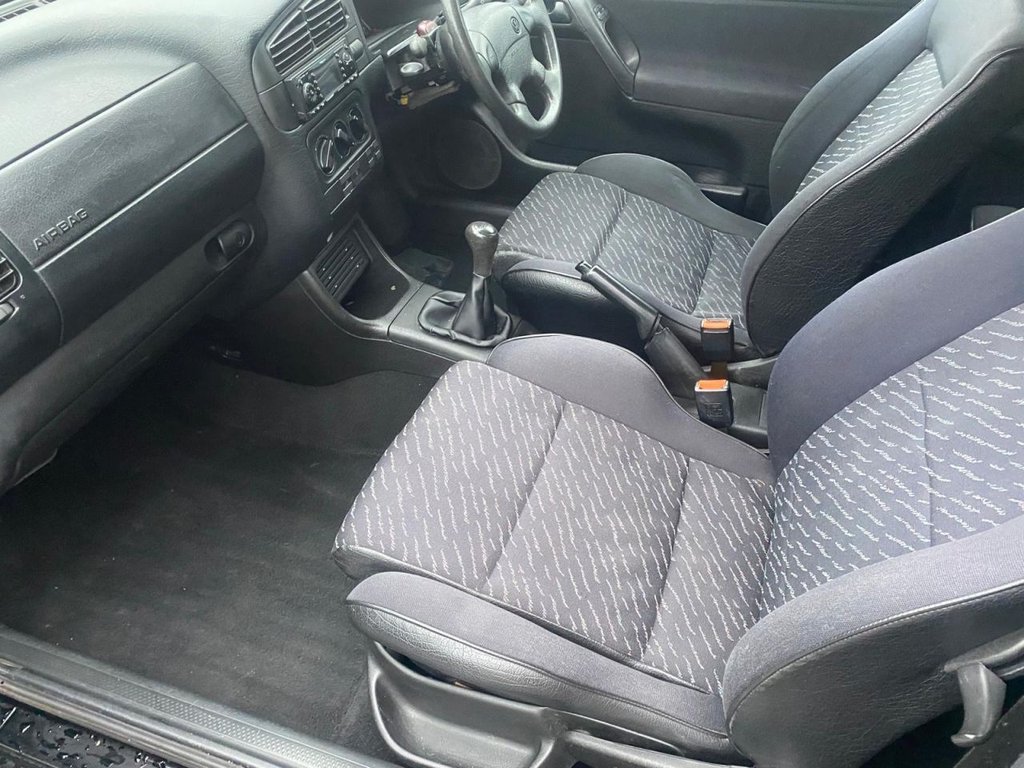 Used Volkswagen Golf 1994 for sale - 76552041: Photo 4