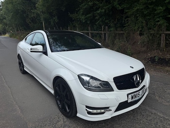 Used Mercedes-Benz C-Class 2015 for sale - 75573429: Photo