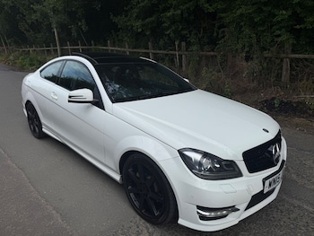 Used Mercedes-Benz C-Class 2015 for sale - 75573429: Photo