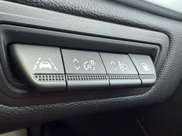 Used Renault Captur 2022 for sale - 75596900: Photo 17