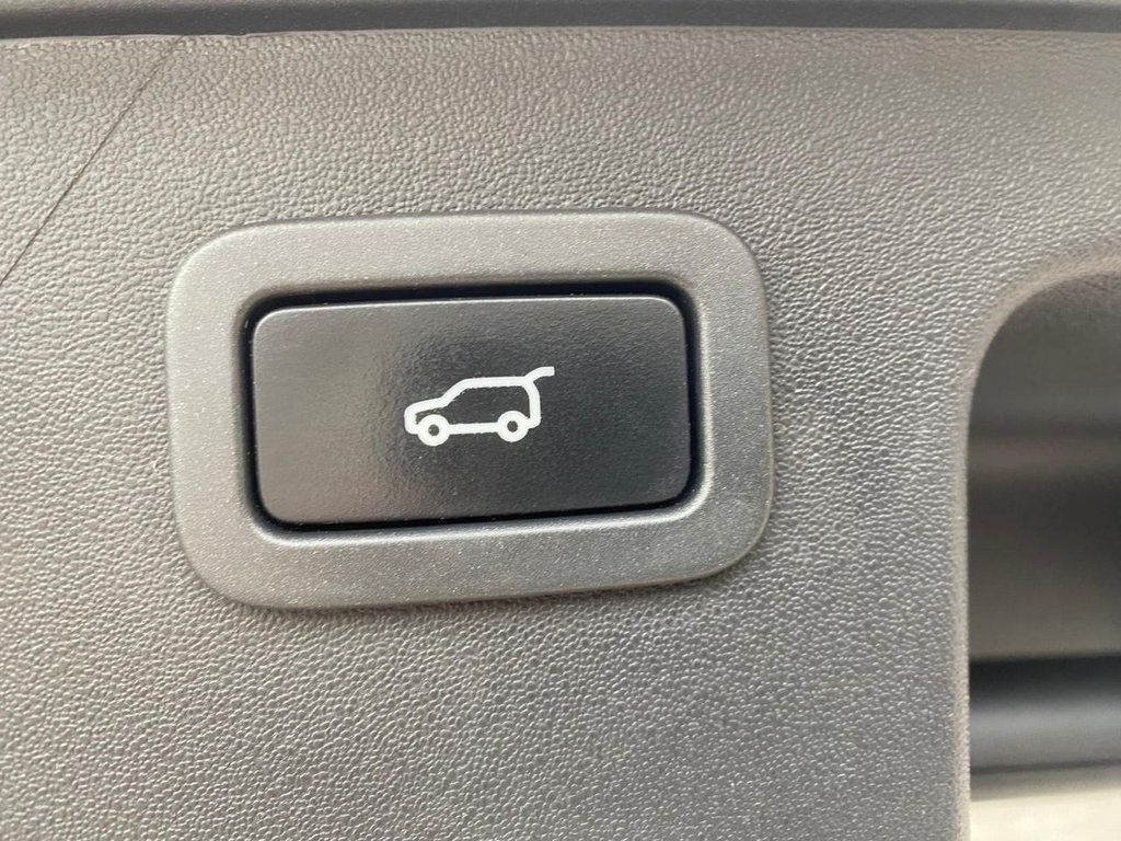 Used Land Rover Discovery Sport 2018 for sale - 76039184: Photo 17