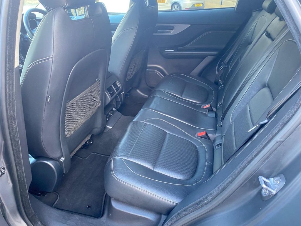 Used Jaguar F-Pace 2017 for sale - 76826542: Photo 10