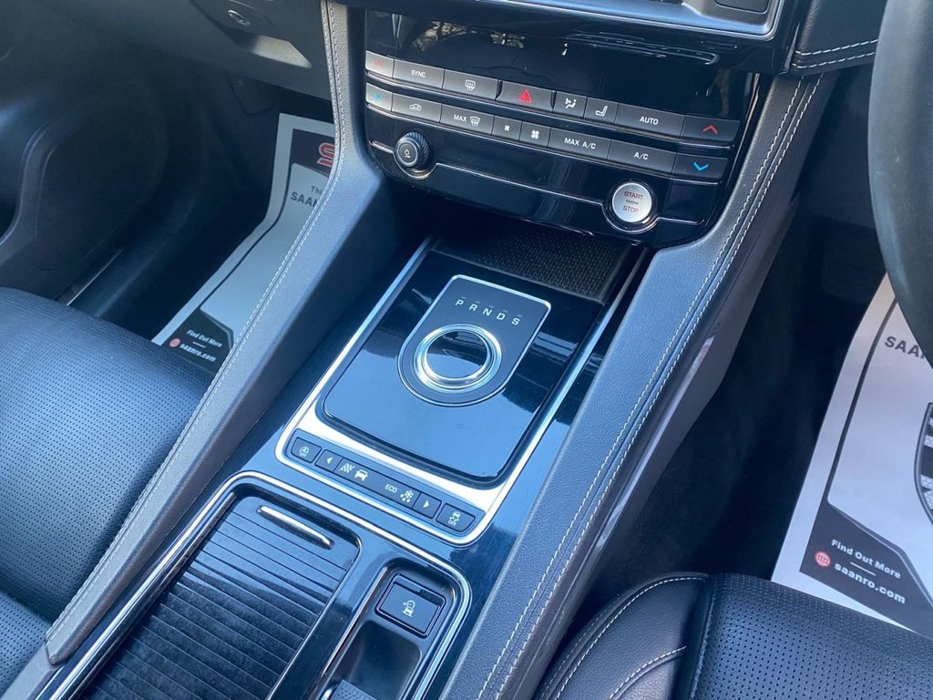 Used Jaguar F-Pace 2017 for sale - 76826542: Photo 17