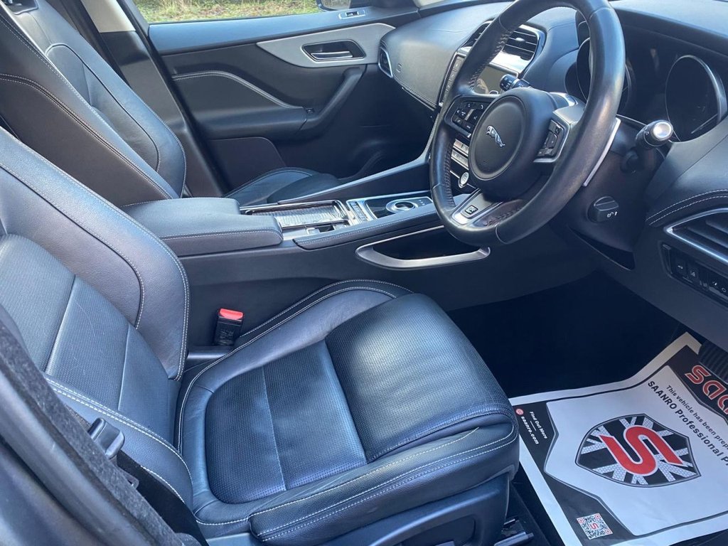 Used Jaguar F-Pace 2017 for sale - 76826542: Photo 8