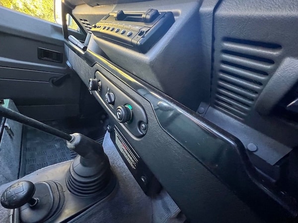 Used Land Rover Defender 2000 for sale - 75473599: Photo 39