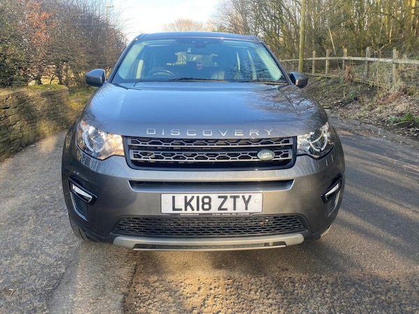 Used Land Rover Discovery Sport 2018 for sale - 75596907: Photo 4