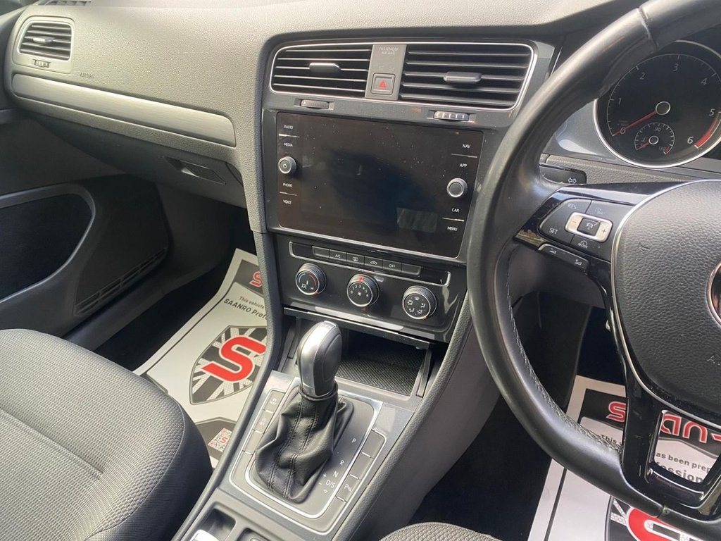 Used Volkswagen Golf 2017 for sale - 77451712: Photo 21