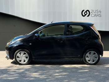 Used Toyota AYGO 2016 for sale - 79400529: Photo
