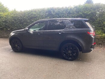 Used Land Rover Discovery Sport 2018 for sale - 75924022: Photo