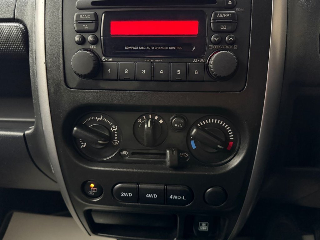 Used Suzuki Jimny 2013 for sale - 76867942: Photo 17