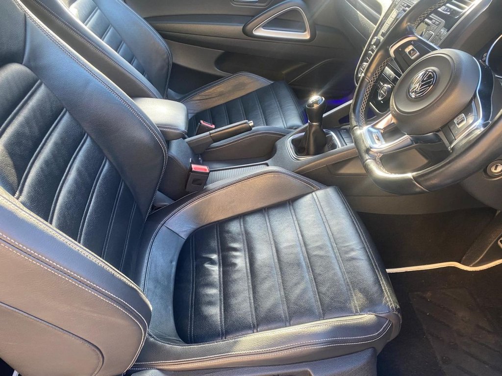Used Volkswagen Scirocco 2015 for sale - 77739549: Photo 8