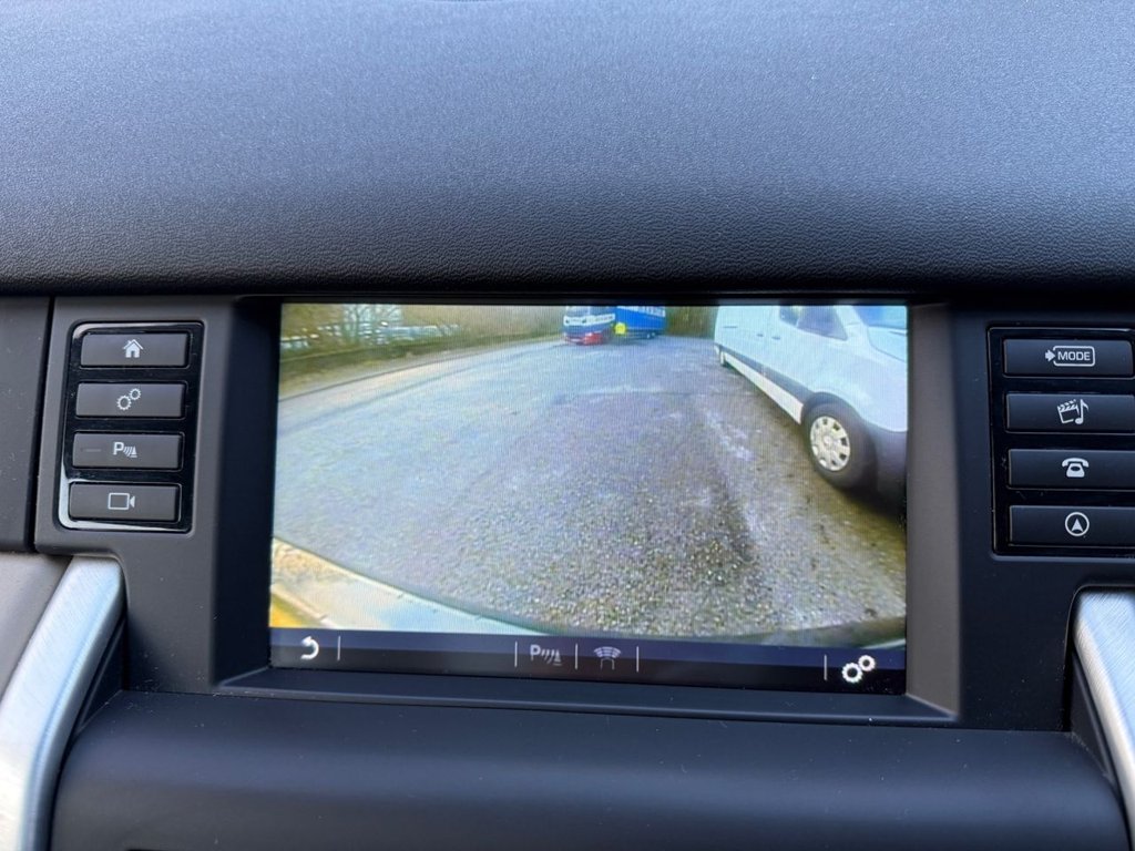 Used Land Rover Discovery Sport 2017 for sale - 76923801: Photo 31