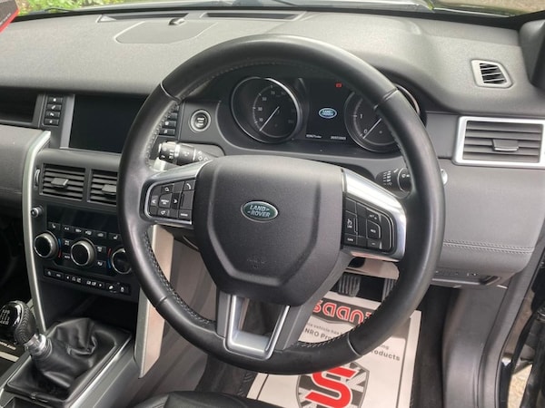 Used Land Rover Discovery Sport 2017 for sale - 75383971: Photo 14