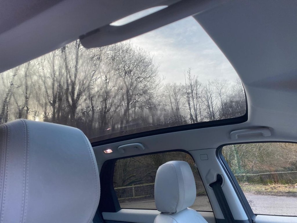 Used Land Rover Discovery Sport 2015 for sale - 77218537: Photo 13