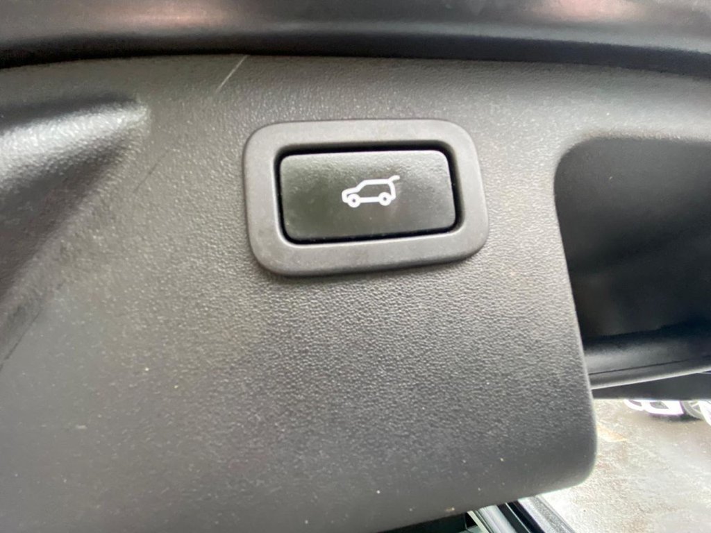 Used Land Rover Discovery Sport 2018 for sale - 76139918: Photo 20