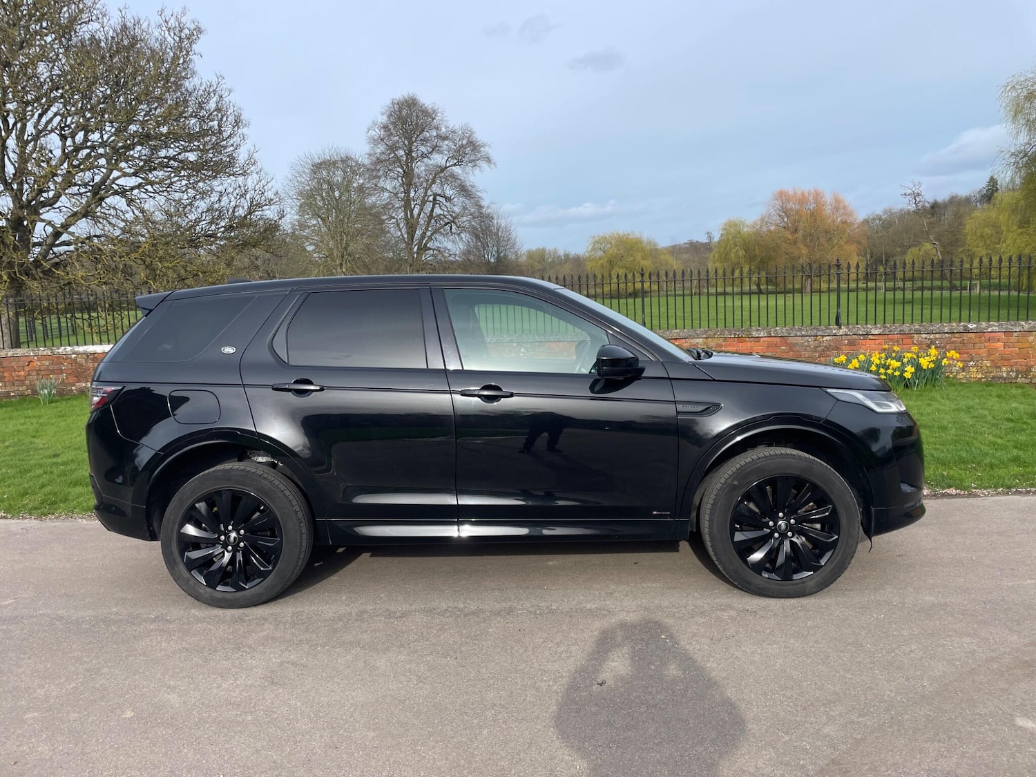 Used Land Rover Discovery Sport 2020 for sale - 77882335: Photo 2