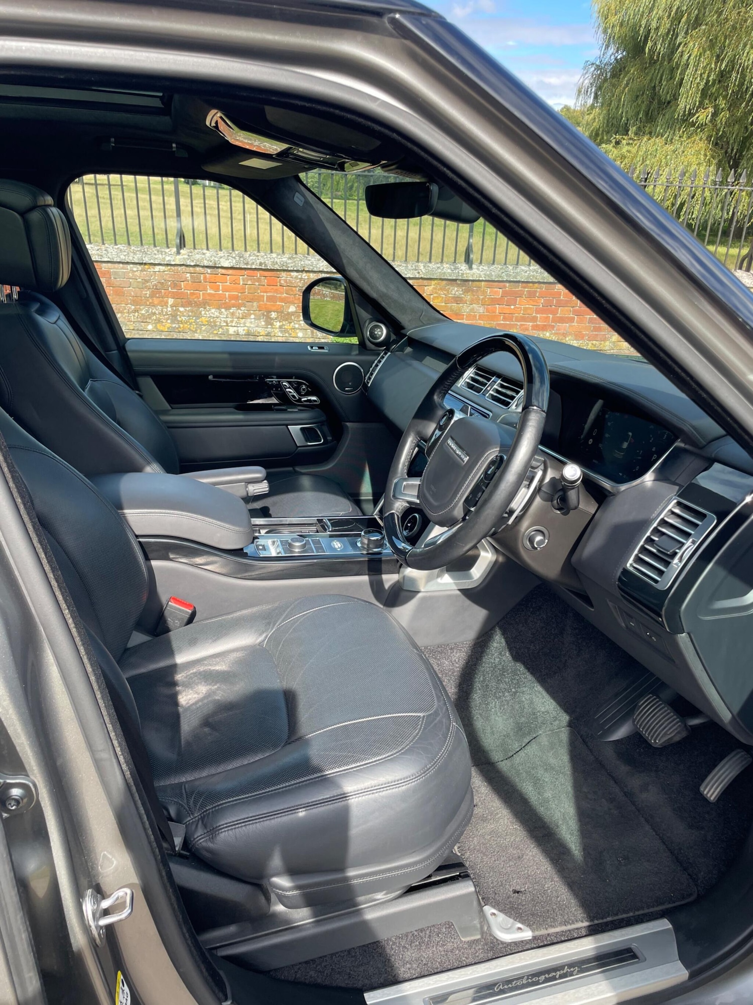 Used Land Rover Range Rover 2018 for sale - 76987689: Photo 3