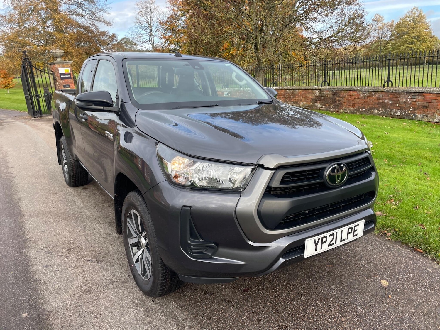 Used Toyota Hilux 2021 for sale - 76473427: Photo 1
