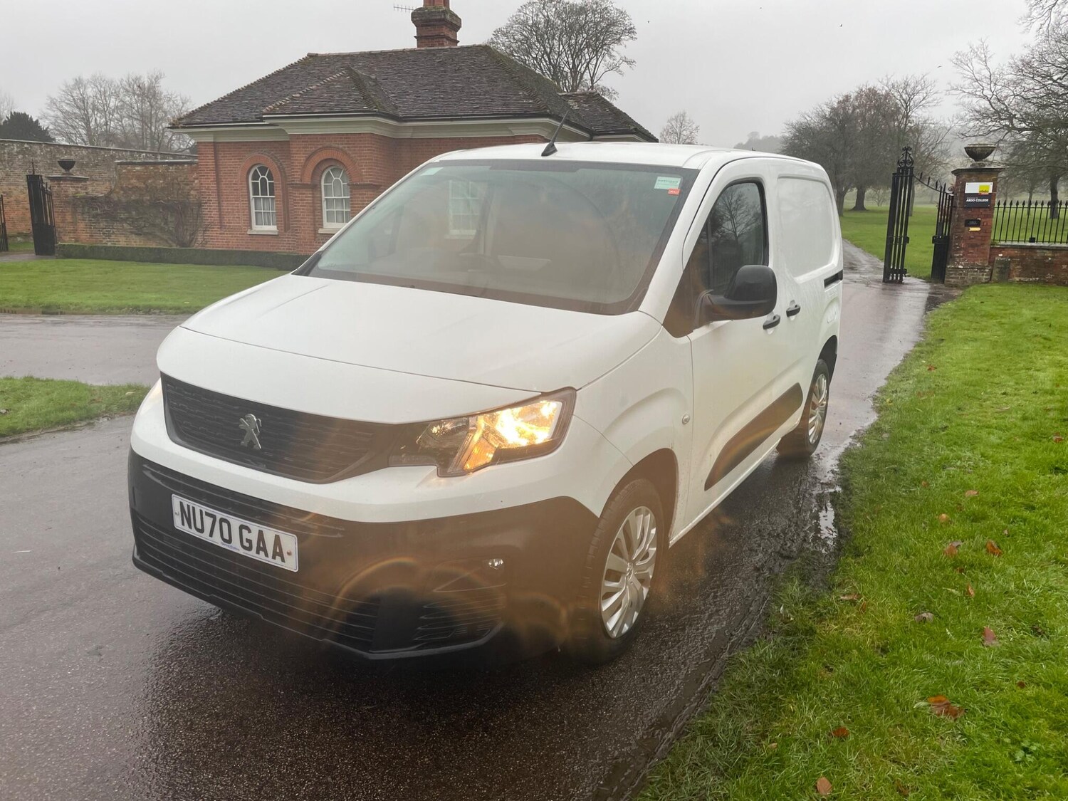 Used Peugeot Partner 2020 for sale - 76765824: Photo 3