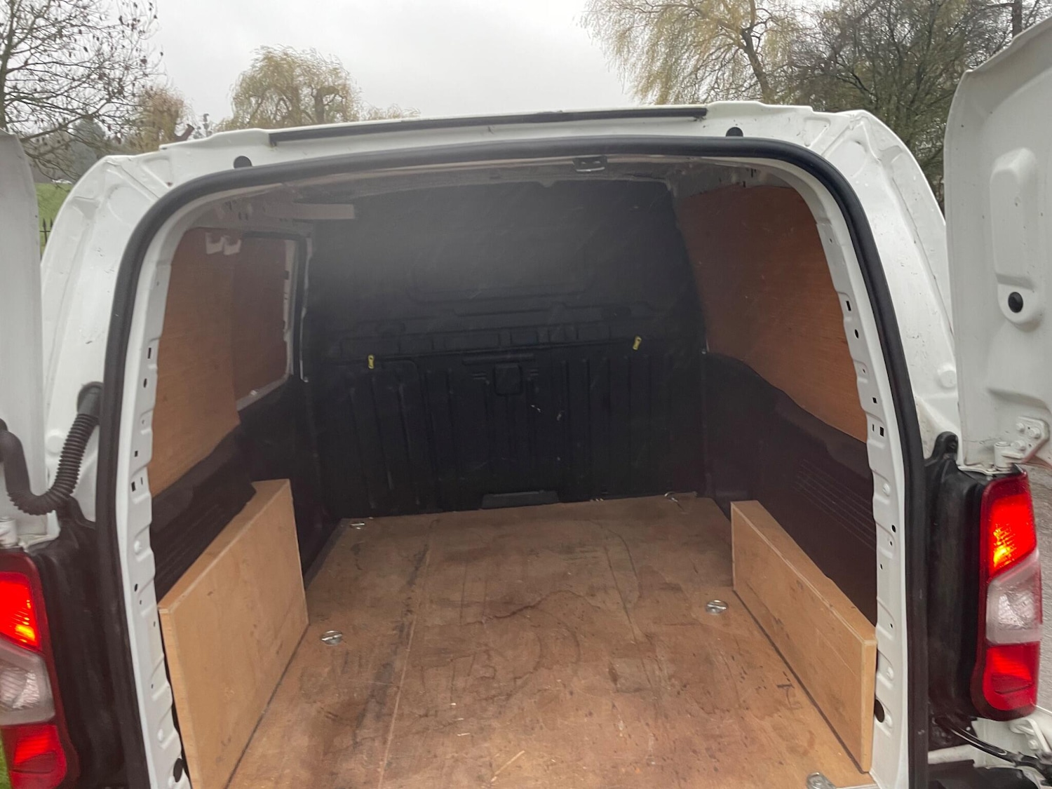 Used Peugeot Partner 2020 for sale - 76765824: Photo 5