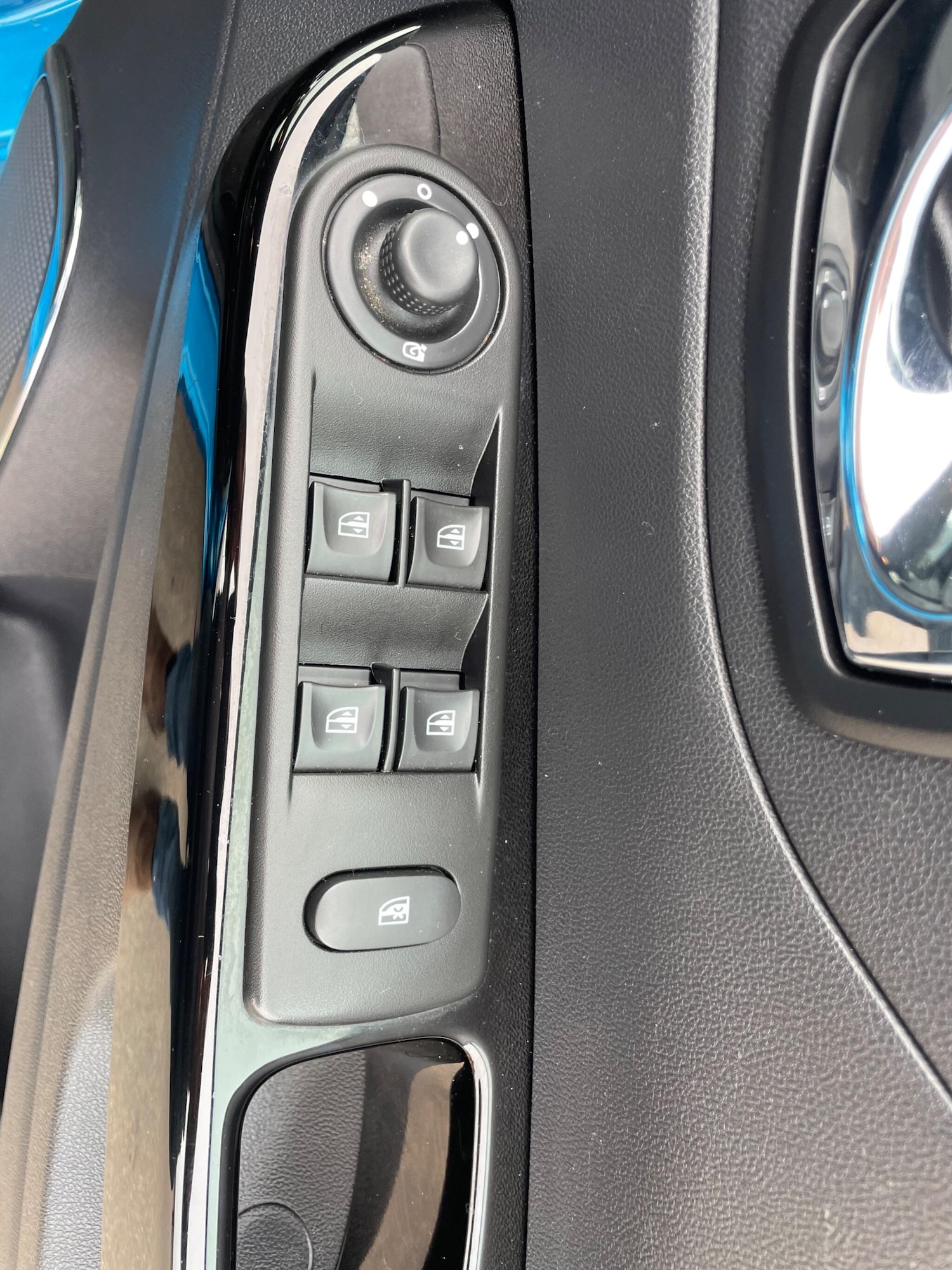 Used Renault Captur 2017 for sale - 78204686: Photo 12