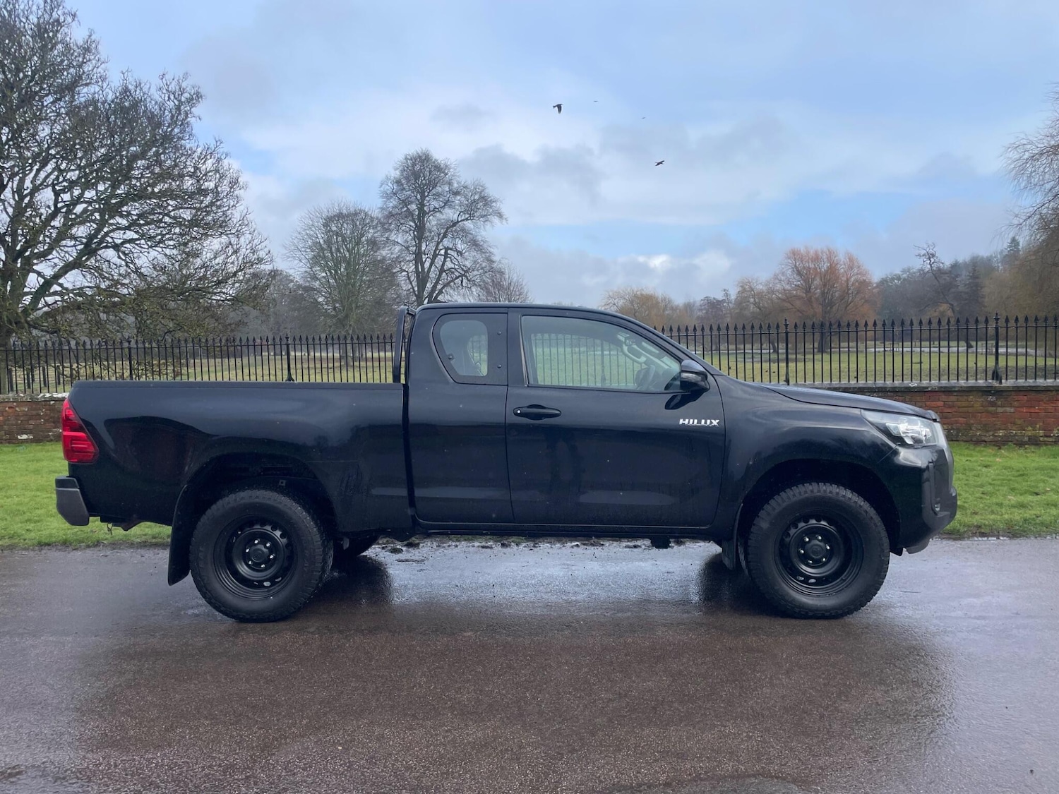 Used Toyota Hilux 2021 for sale - 77315113: Photo 2