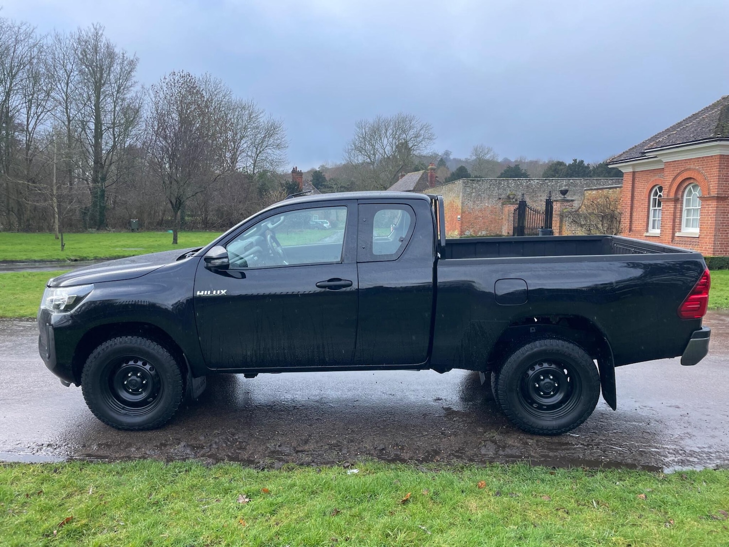 Used Toyota Hilux 2021 for sale - 77315113: Photo 6