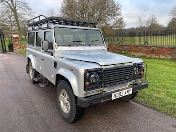 Land Rover Defender feature image