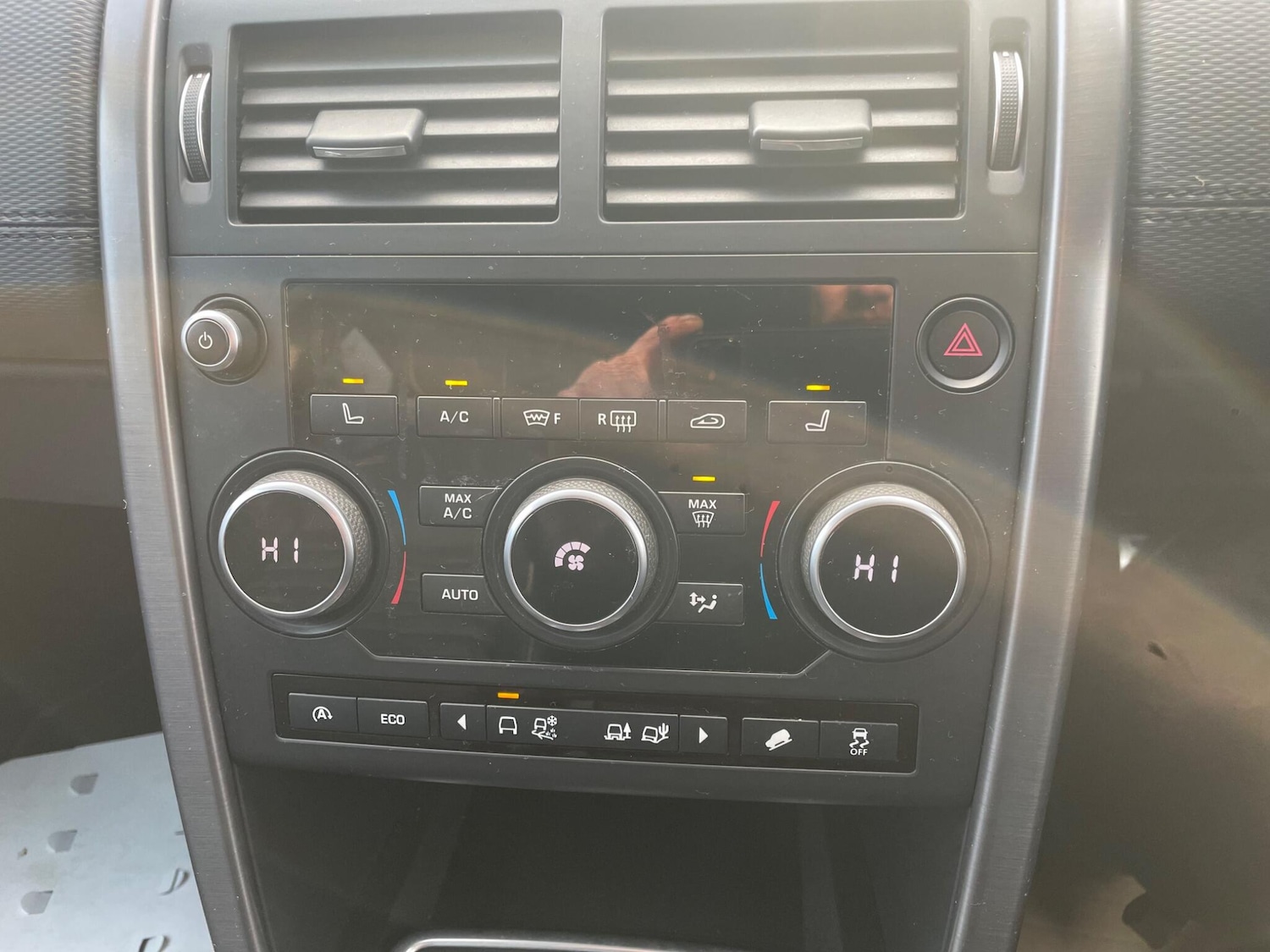 Used Land Rover Discovery Sport 2016 for sale - 77238315: Photo 15