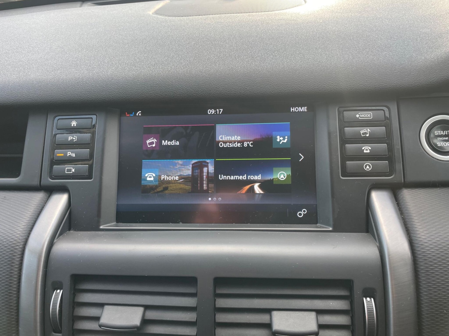 Used Land Rover Discovery Sport 2016 for sale - 77238315: Photo 16