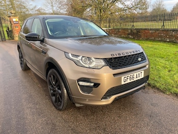 Used Land Rover Discovery Sport 2016 for sale - 77238315: Photo
