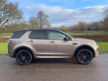 Used Land Rover Discovery Sport 2016 for sale - 77238315: Photo
