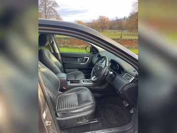 Used Land Rover Discovery Sport 2016 for sale - 77238315: Photo