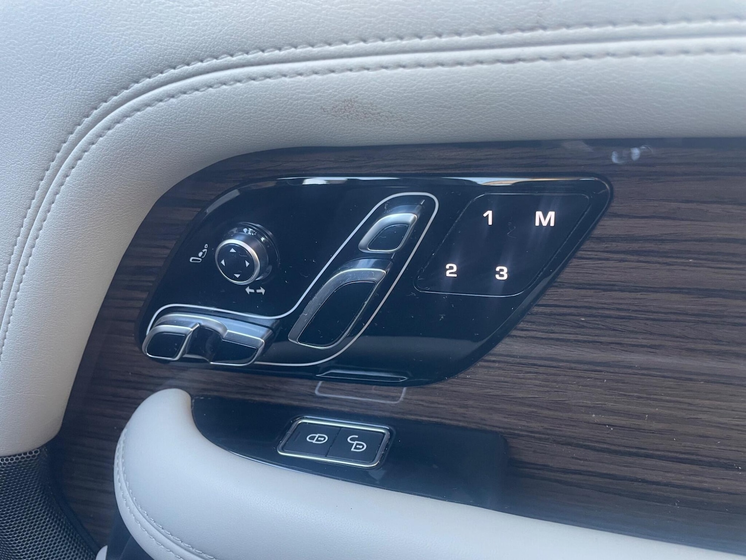 Used Land Rover Range Rover 2018 for sale - 76997750: Photo 14